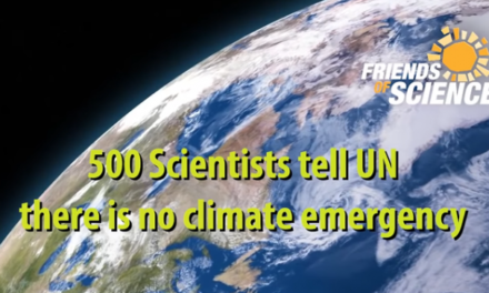 Mehr als 100 wissenschaftliche Arbeiten sagen: Das CO2 hat nur geringfügige Auswirkungen auf das Klima