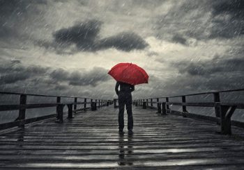 Inständig um „schlechtes“ Wetter bitten? Du bist nicht allein – 4 Gründe, warum manche von uns sich nach Stürmen sehnen
