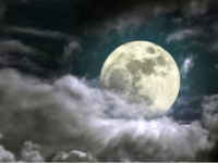 Zeigt „Moonfall“ die Wahrheit über den hohlen Mond?